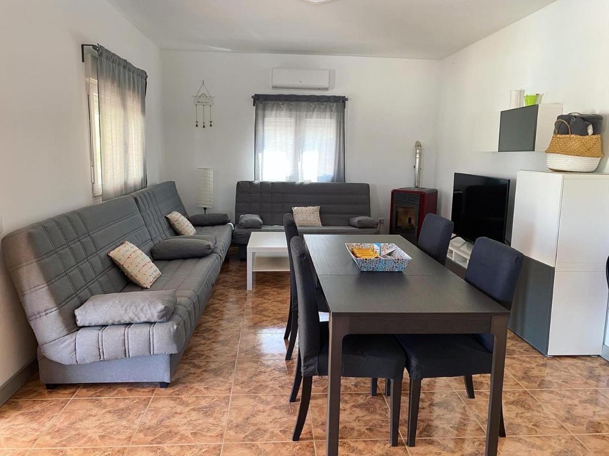 Casa Con Piscina, Villa Alarilla Fuentiduena de Tajo Bagian luar foto