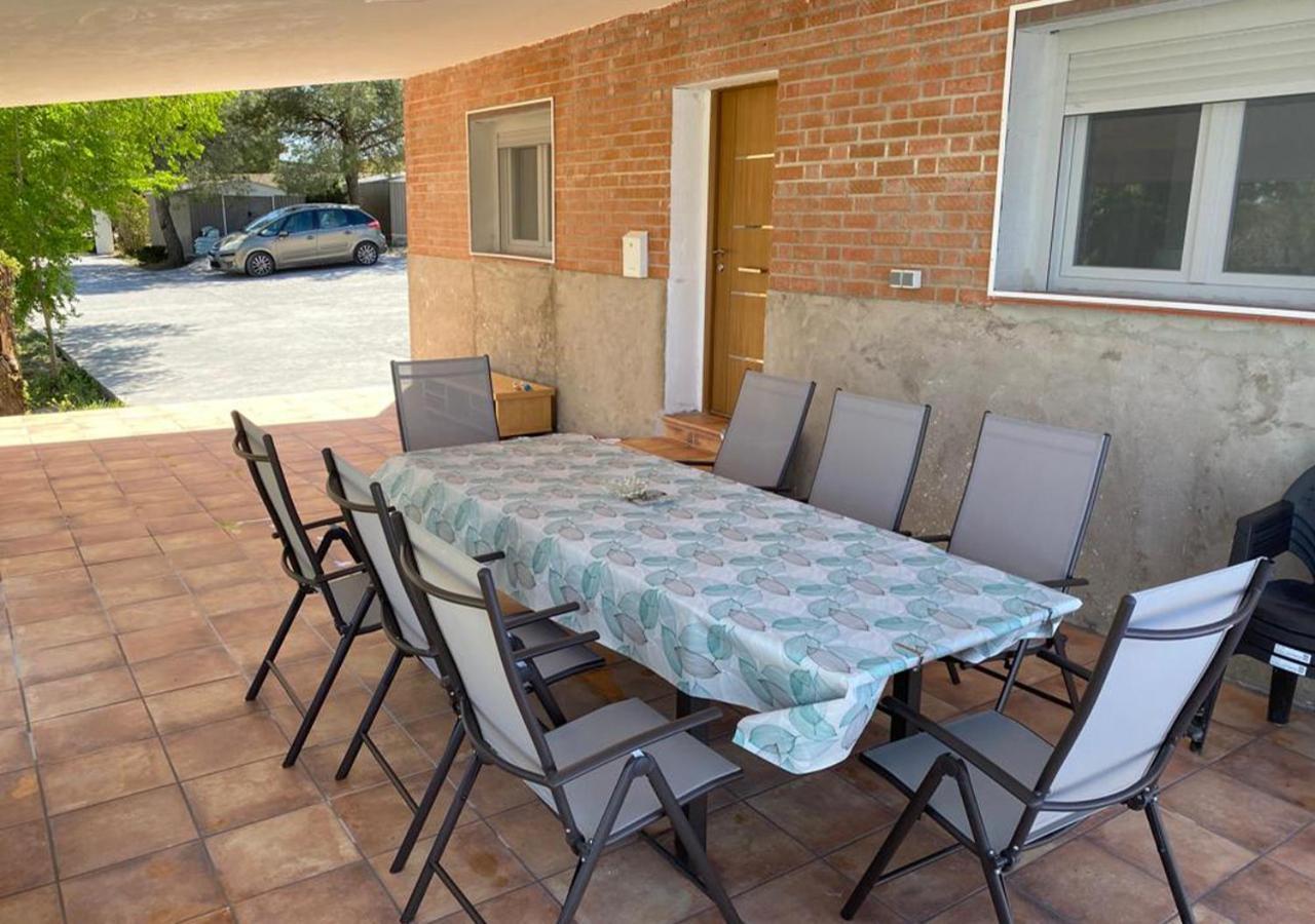 Casa Con Piscina, Villa Alarilla Fuentiduena de Tajo Bagian luar foto